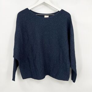 Chico’s Scoop Neck Pullover Knit Sweater Top Metallic Detail Navy Size 1 (M/8)